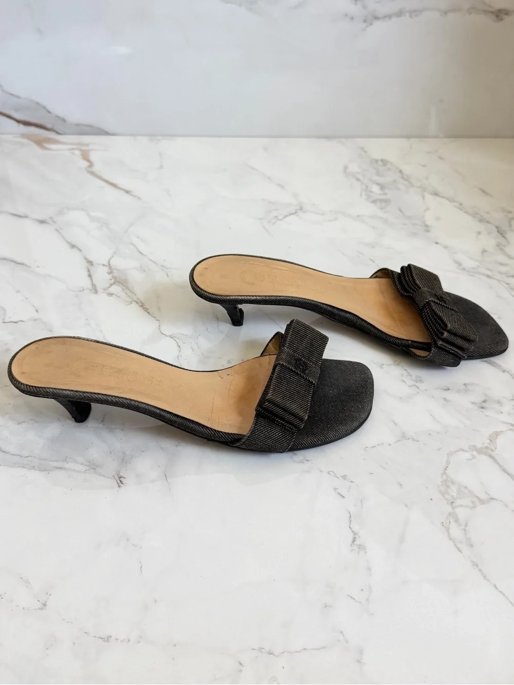 Rare Vintage Chanel Denim Black CC Logo Bow Kitten Heel Mules